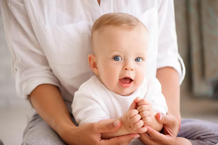 Foto principal de Desarrollo normal del bebé: 4 meses